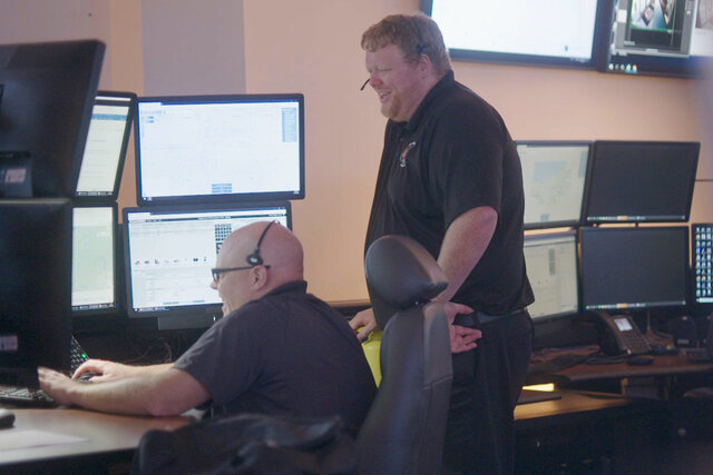 '911 Crisis Center'-dispatchere hjælper i hjemmets gidselsituation: Hvad skete der