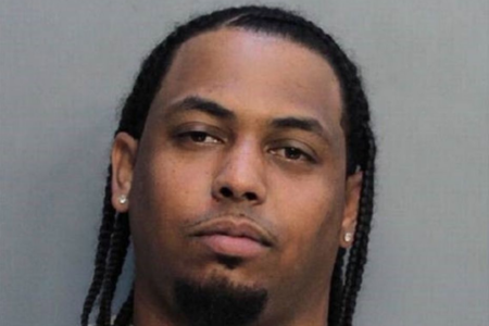 Els policies de Miami van obligar a retornar 20.000 dòlars a Stripper després que la cerca de vehicles es considerés il·legal