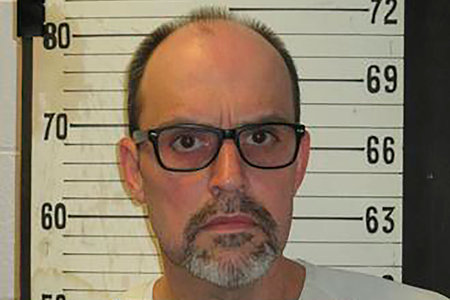 Steam - Not Smoke - Rose Over Blind Death Row Затворник по време на екзекуция на електрически стол, казват служители