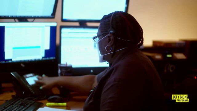 '911 Crisis Center' porta els espectadors a un centre de trucades d'emergència real: on té lloc?