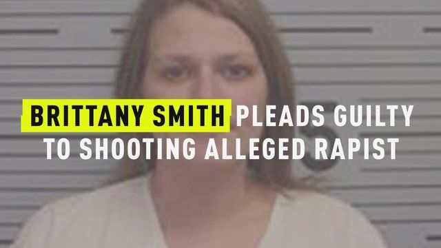 La dona que originalment va afirmar que va disparar al presumpte violador en defensa pròpia es declara culpable d'assassinat