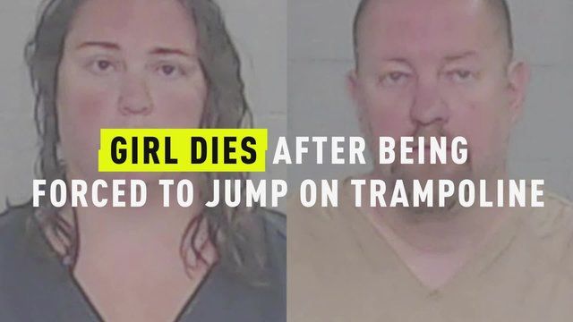 Una bambina di 8 anni muore dopo che una coppia le ha negato il cibo, costringendola a saltare sul trampolino durante l'ondata di caldo, dicono le autorità