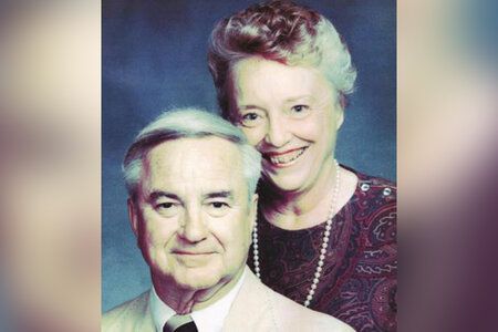 Un folleto policial de Russell y Shirley Dermond