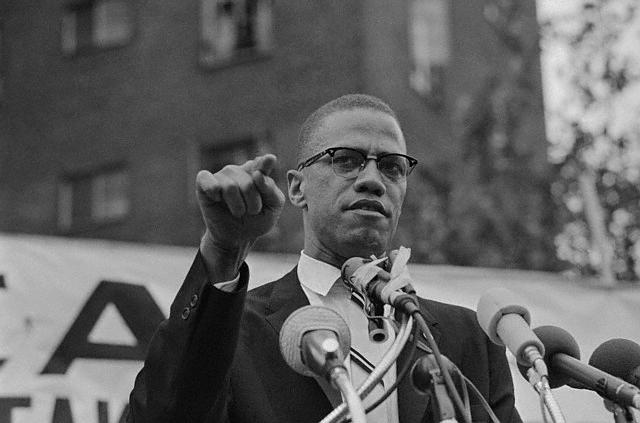 Què va conduir a la ruptura de Malcolm X amb la nació de l'islam i, finalment, la seva mort?